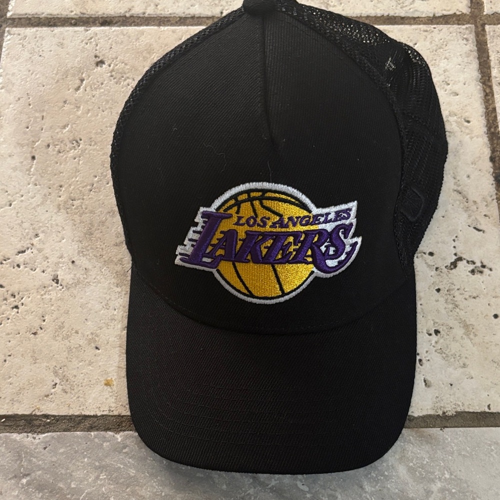 Los Angeles Lakers Black Cap